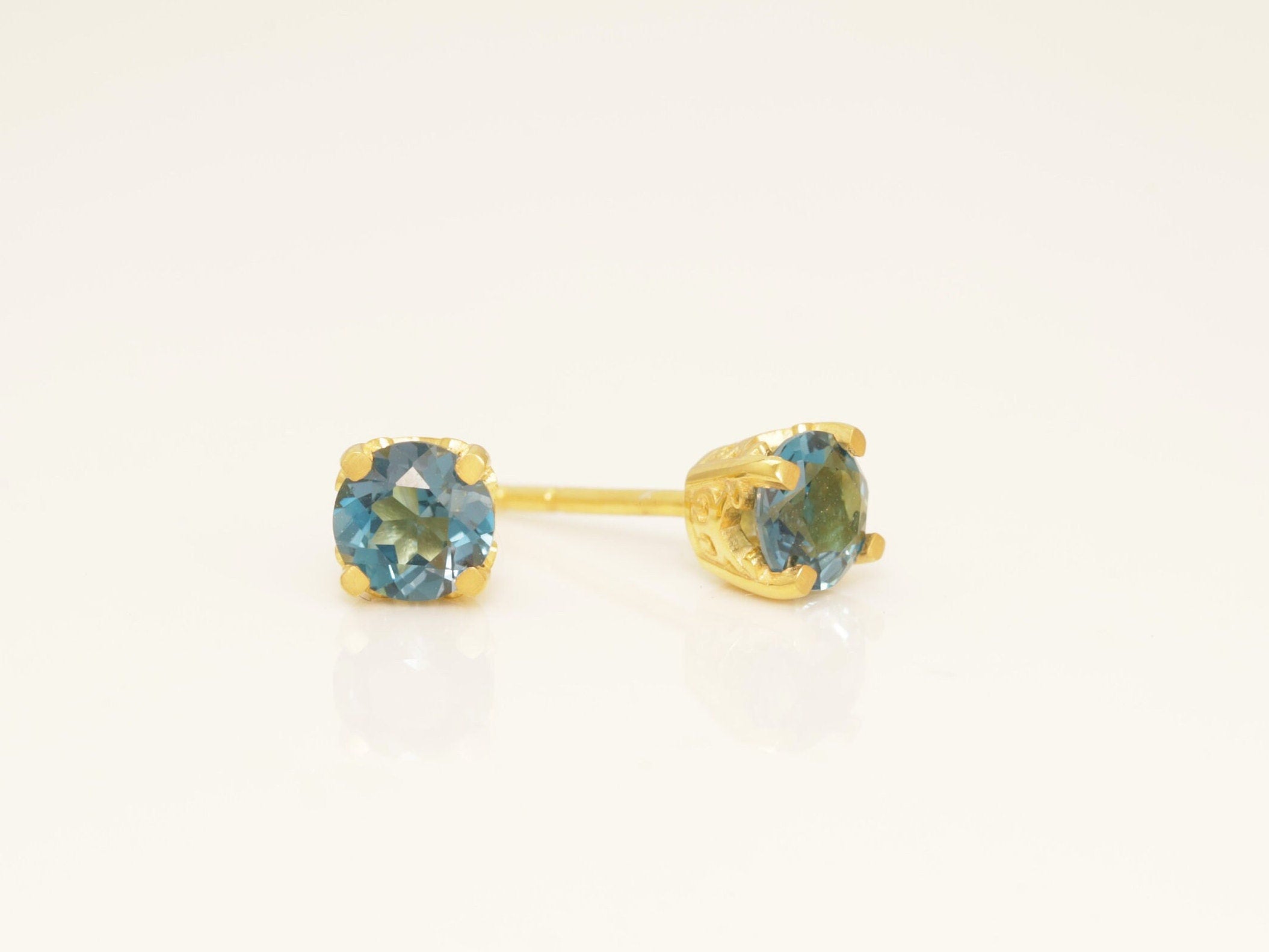 5.0mm London Blue Topaz Filigree Stud Earrings, December Birthstone Gift, Double Prong Filigree Studs Gift for Women